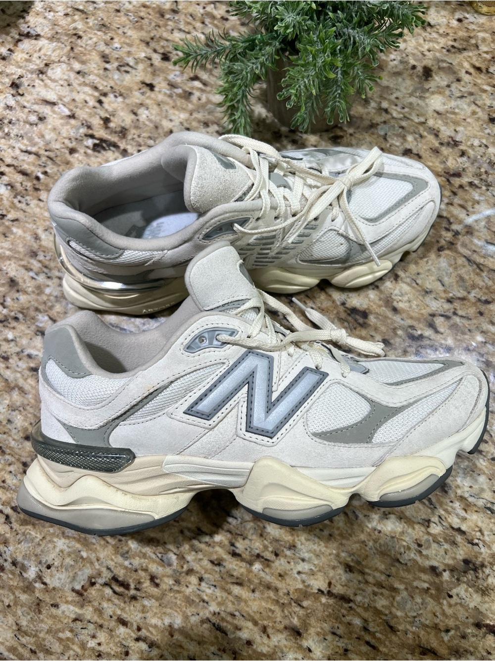 New Balance 9060 Beige Chunky Sneaker 9.5W/8M